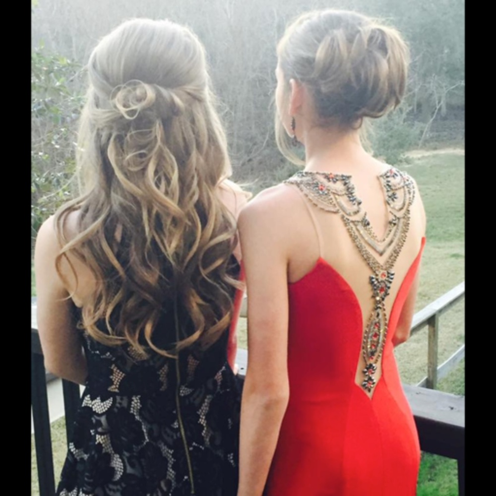 Red Betsy & Adam Formal Dress Fitted Jewel details